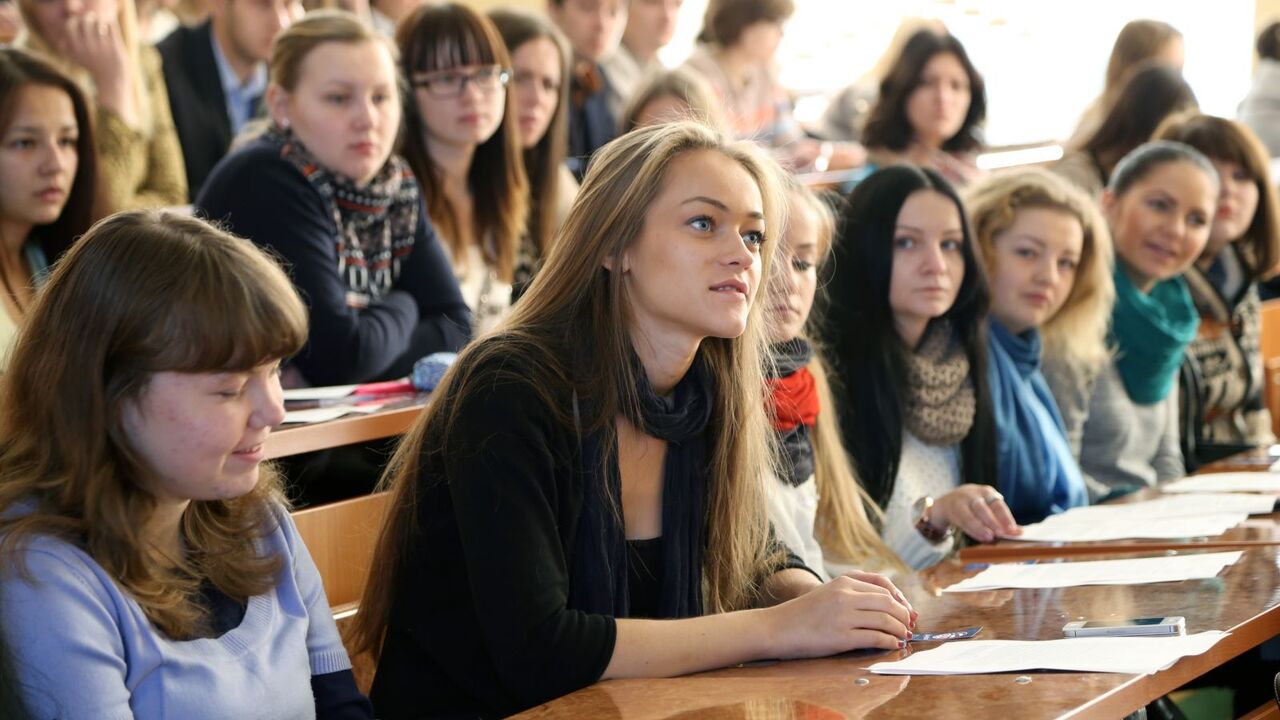 Многодетные семьи Татарстана получат компенсацию за обучение в СПО В Татарстане многодетным семьям компенсируют ча...