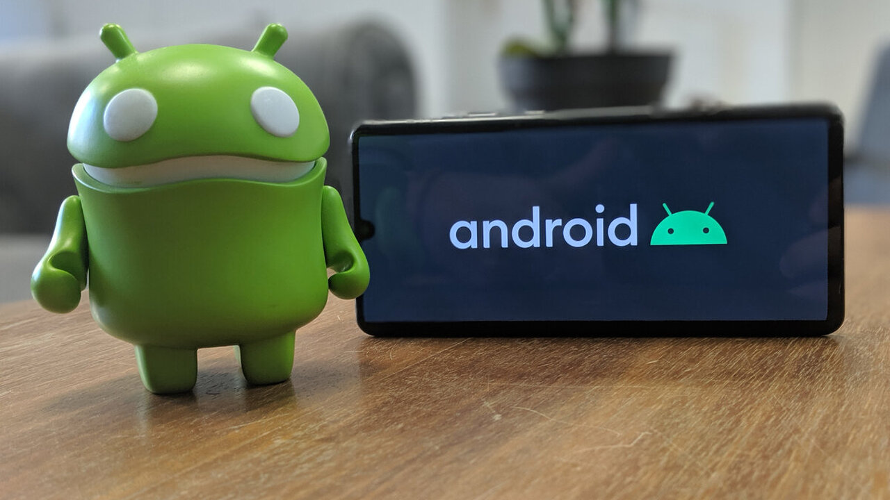 Все, кто пользуется системой Android, рискуют: мошенники научились красть деньги с телефонов россиян без звонка Новый опасный метод кражи данных на Android — в...