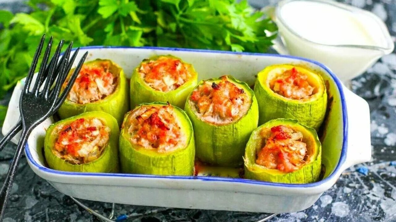 Забудете про перцы навсегда — кабачки с мясом покорят вас с первого кусочка Если вы ищете простой и быстрый рецепт, который...