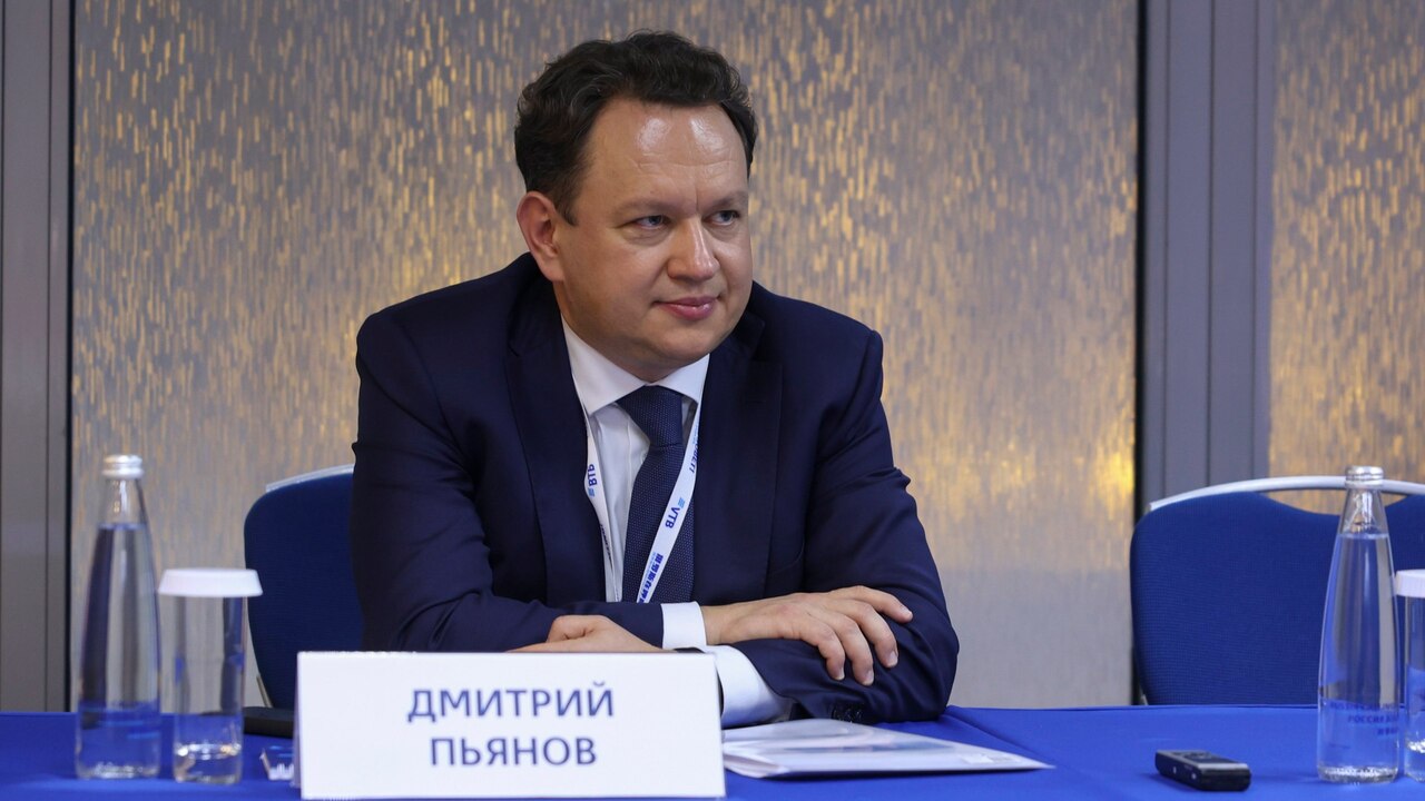 Чистая прибыль группы ВТБ по международным стан...