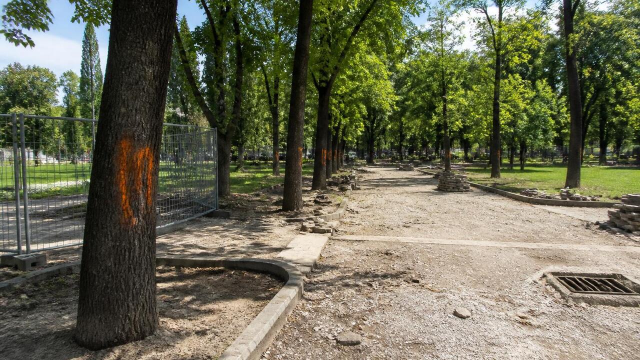 В Казани началось благоустройство сквера «Тебри...