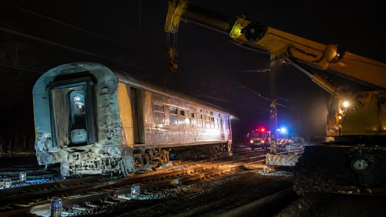 В Арском районе сошли с рельсов два вагона Ночью в Арском районе Татарстана сошли с рельсо...