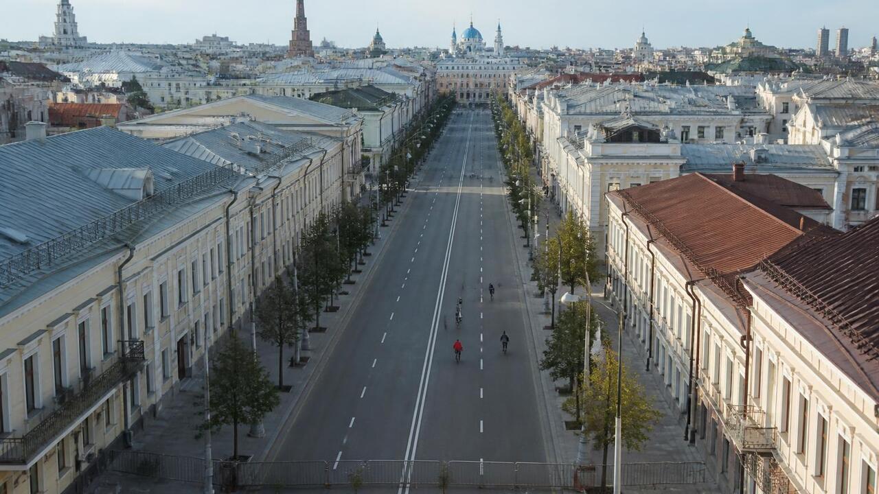 В центре Казани на полдня перекроют дороги из-за велочемпионата В Казани 5 июля перекрыты дороги в центре город...