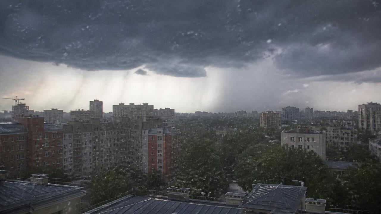 В ближайшие часы в Татарстане ожидаются сильные...
