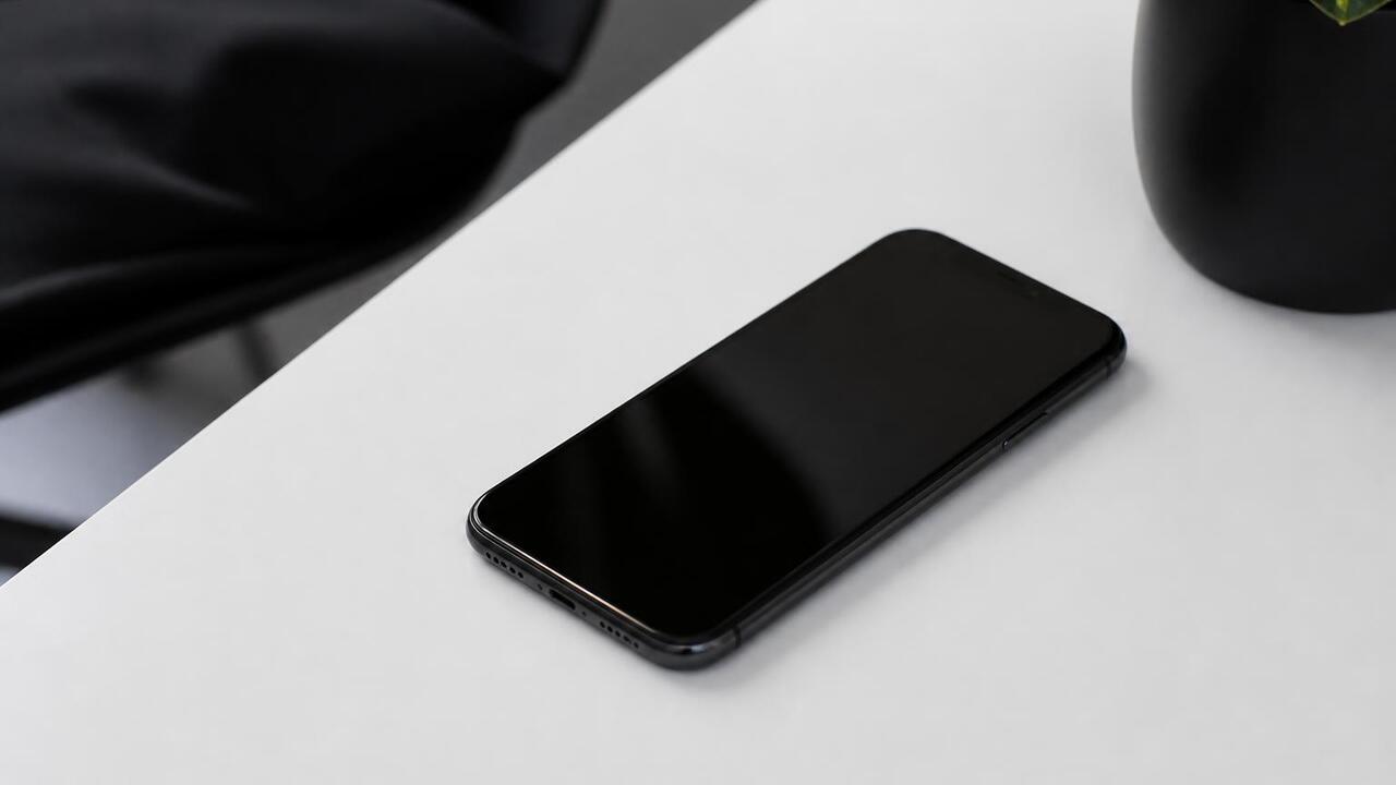 Смартфон Infinix HOT 70 с ИИ-кнопкой и батареей 6000 мАч появился в России Компания Infinix представила в России смартфон ...