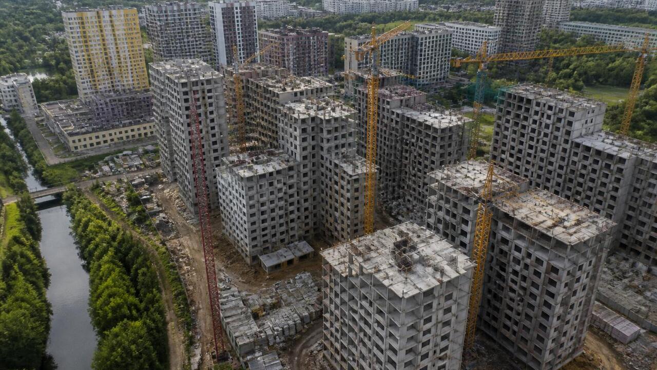 В Москве на каждый проданный метр приходится 14,1 кв. м непроданного жилья Московский рынок новостроек: на каждый проданны...