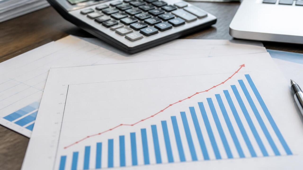 Медианная зарплата в России выросла на 85% за пять лет Медианная зарплата в России выросла на 85% за п...