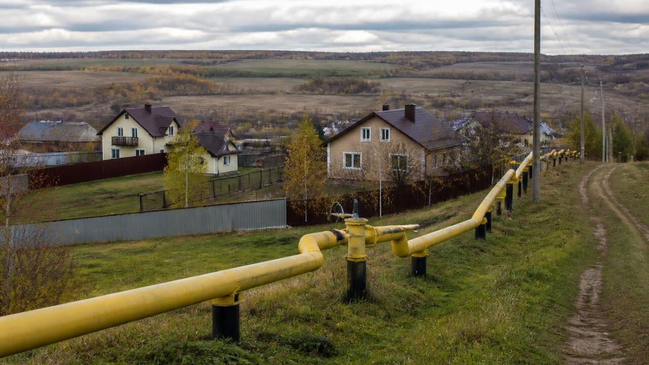 На социальную газификацию добавят 1,2 млрд рублей для 56 регионов Правительство дополнительно направит 1,2 млрд р...