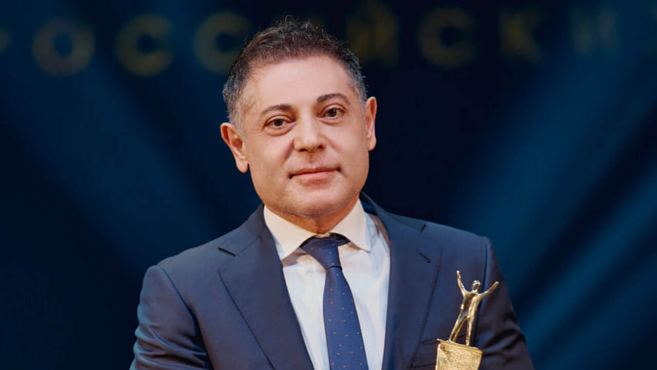 Премия ежегодно вручается лидерам российского б...