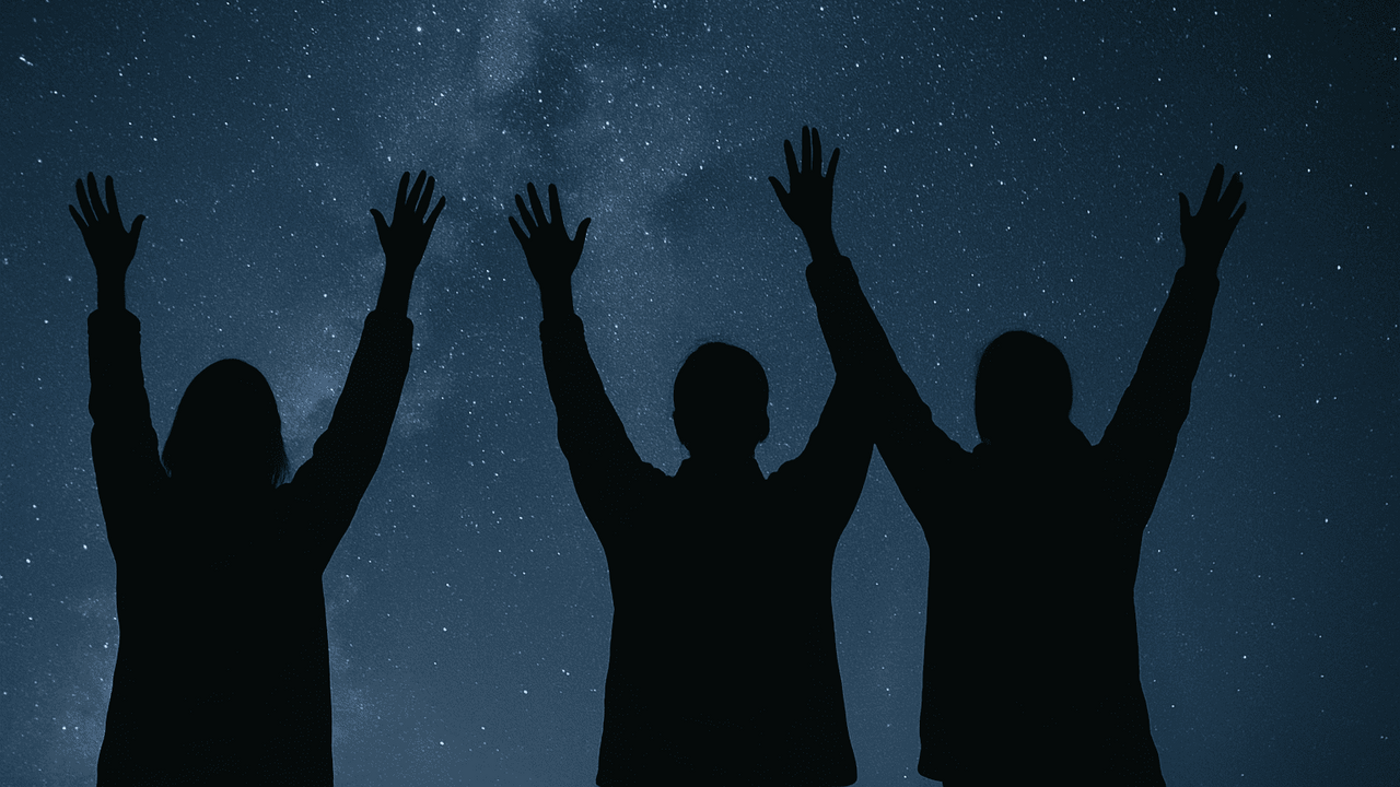 Не случайность, а знак свыше: кому приписывают сразу трёх ангелов-хранителей Считается, что некоторых людей сопровождает не ...