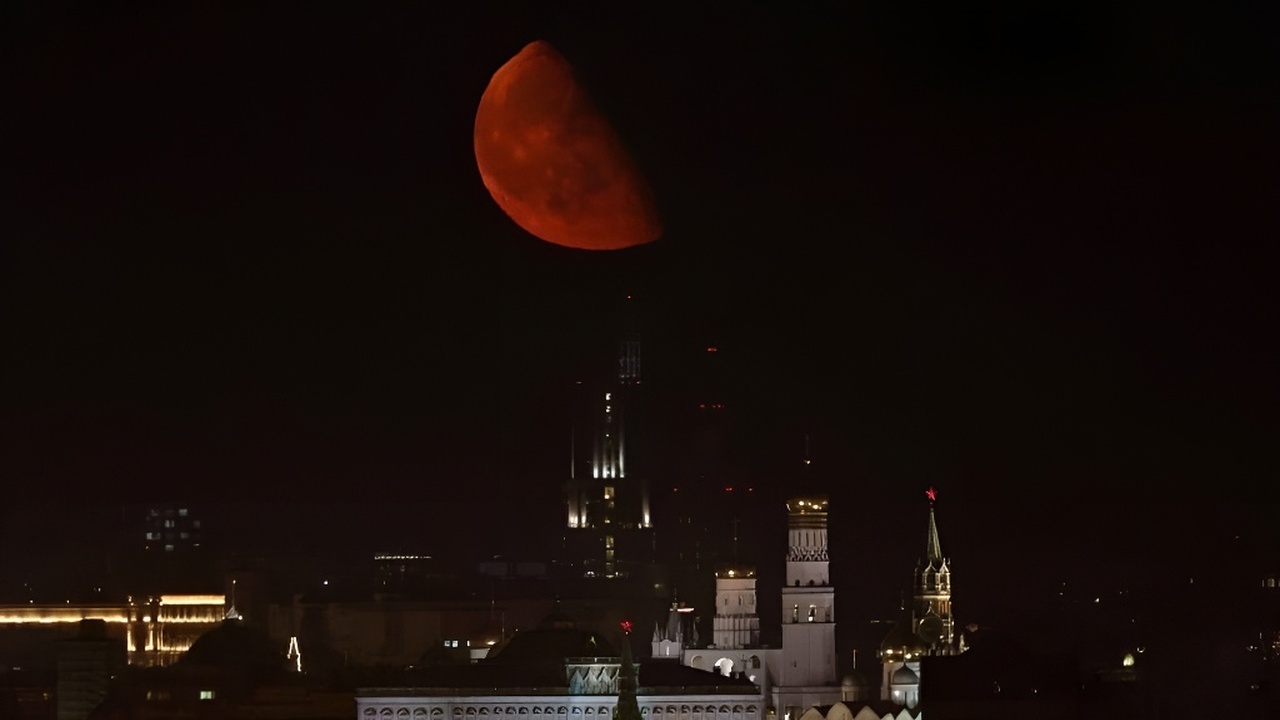 15 марта 2025 года пройдет полное лунное затмен...