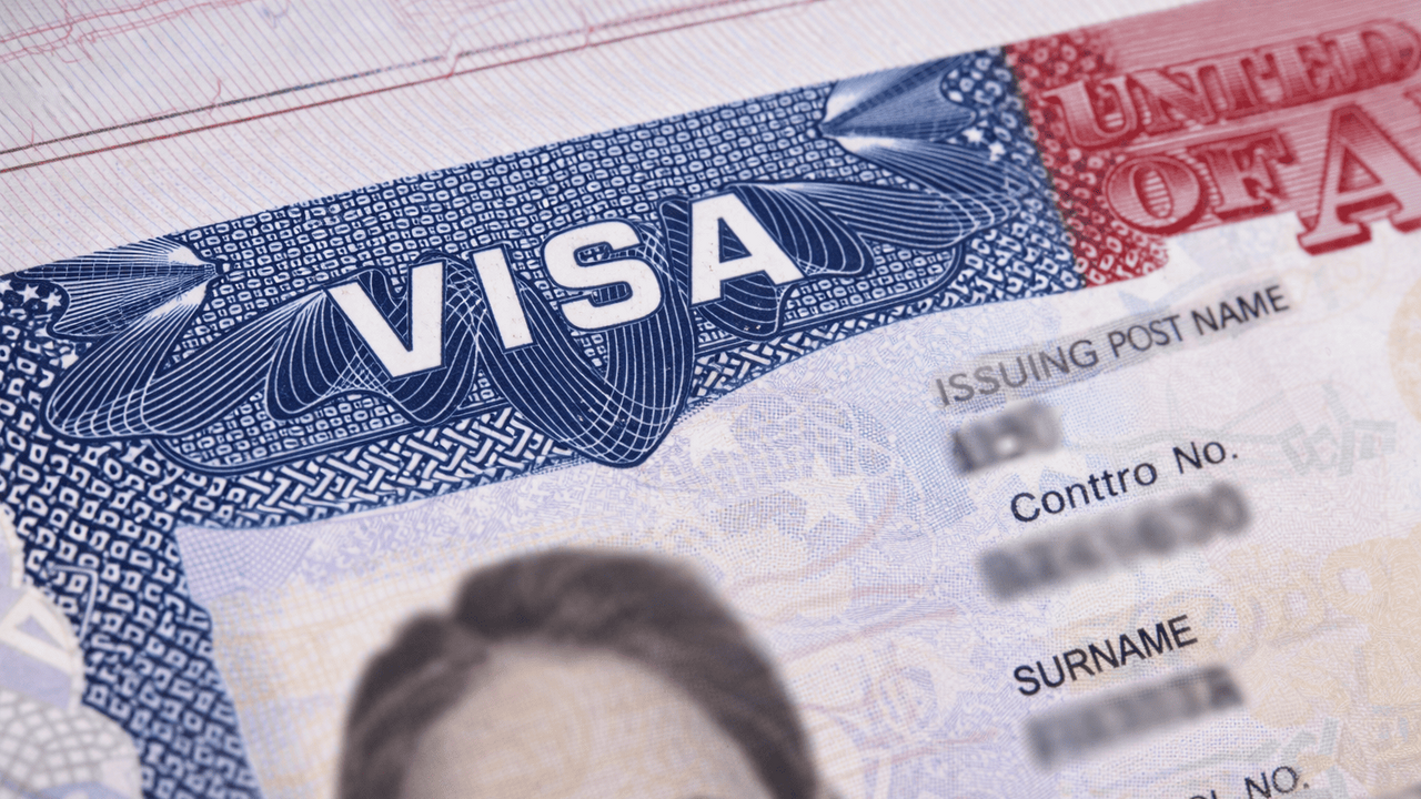 Министр иностранных дел и вице-премьер Италии А...