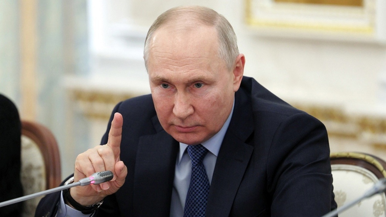 Россия готовит молниеносный удар по плану Б Владимира Путина для принуждения Киева к капитуляции Москва завершила подготовку резервного сценария...