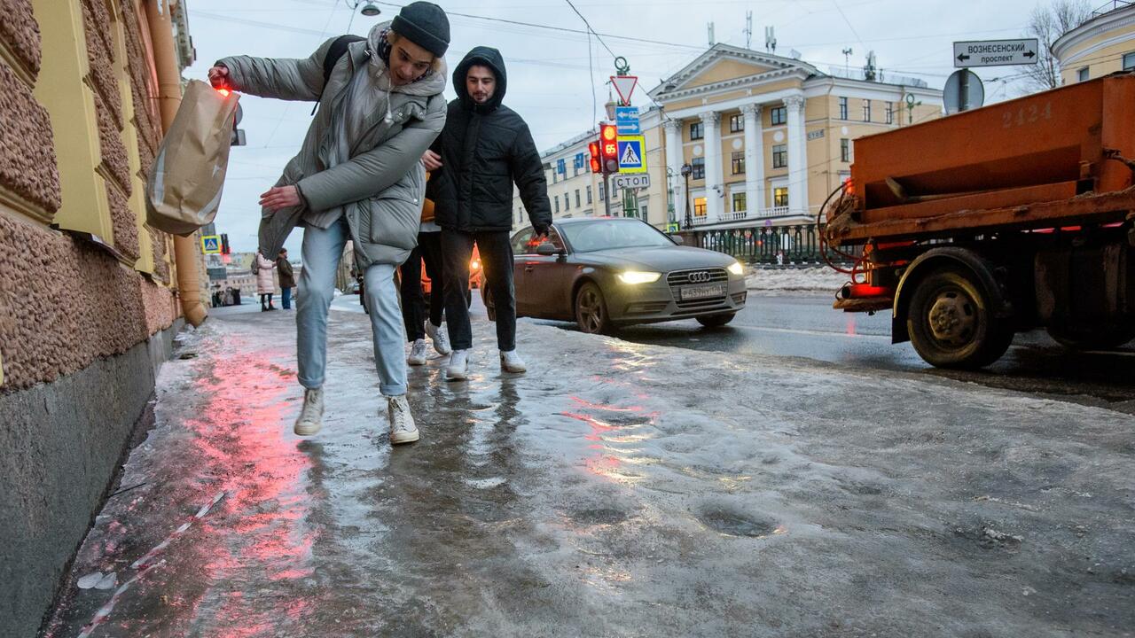 Сибирь встретила октябрь с неожиданными погодны...