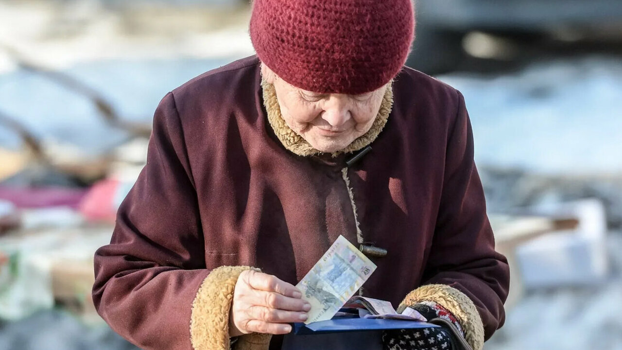 Для россиян, которые живут в квартире одни: пенсионеров призвали оформить новую льготу с 26 февраля Ознакомьтесь с новыми мерами поддержки для один...