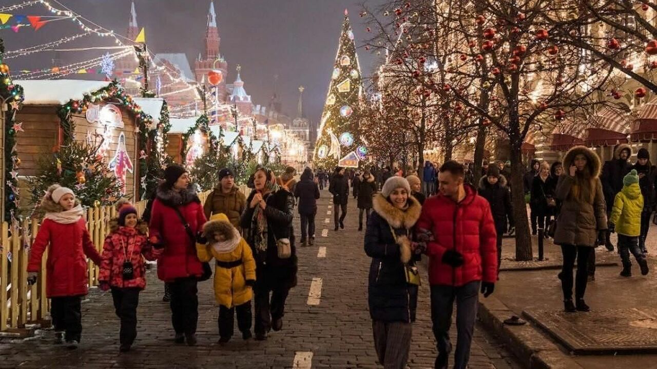 Выходные были перенесены из-за обстановки в стране: новогодние праздники 2024-2025 прежними не будут Новая инициатива Министерства труда России о пе...