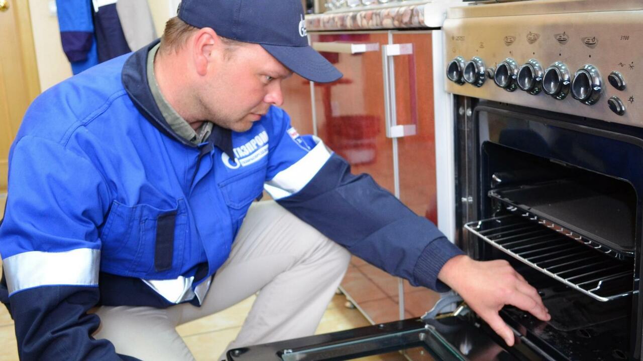 Без приглашения и стука: газовикам хотят разрешить заходить в квартиры без согласия жильцов После серии утечек газа в Татарстане власти при...