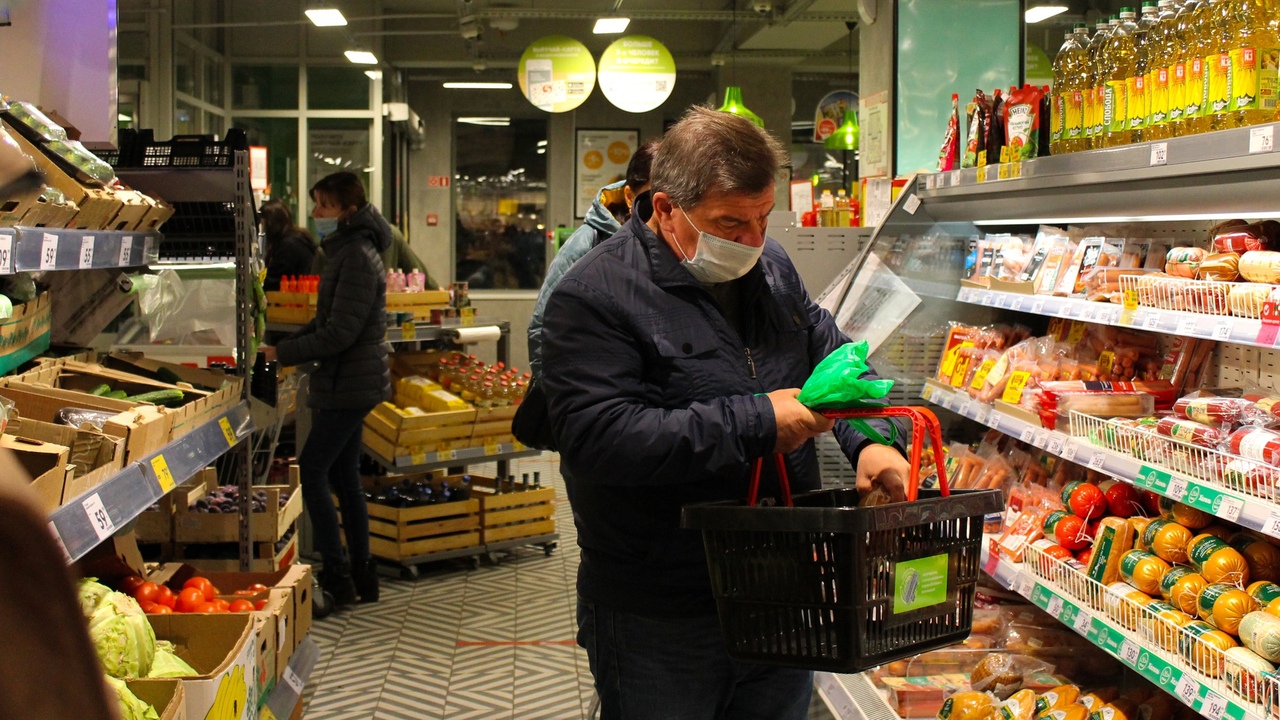 Будем покупать со слезами на глазах: этот популярнейший в России продукт снова дорожает Экономическая ситуация в России остаётся нестаб...