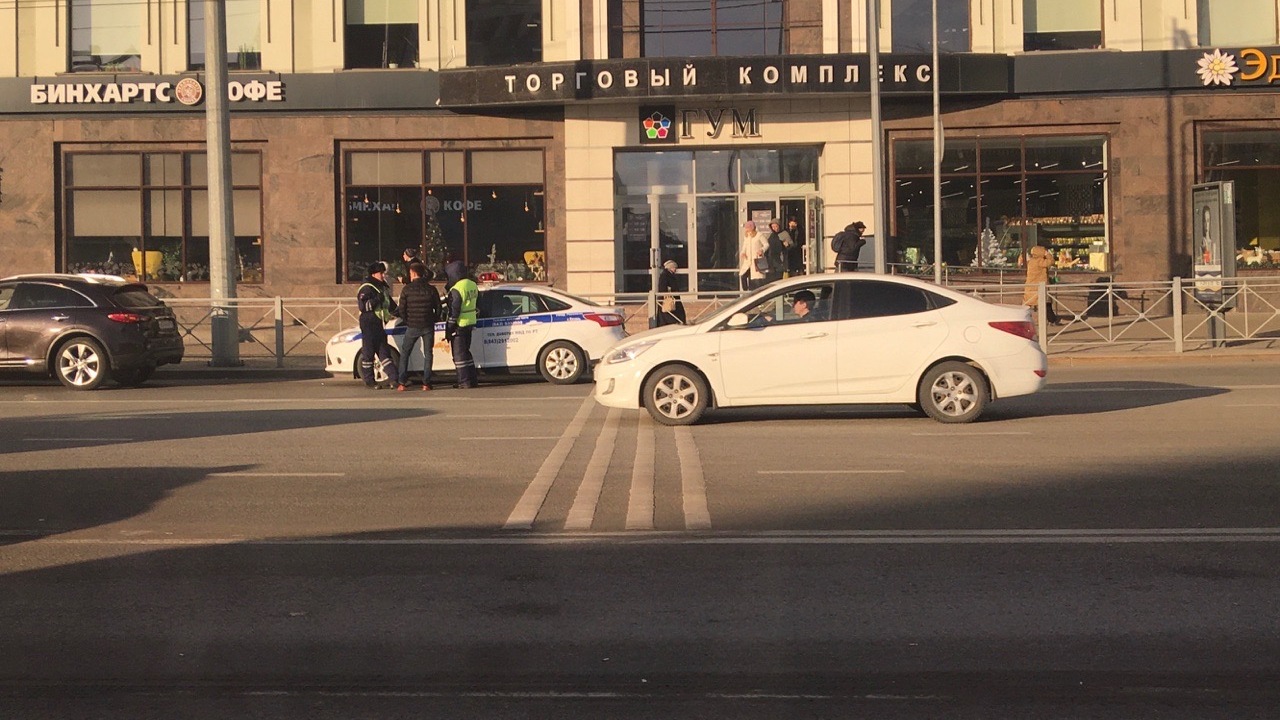 Комбинация «красный свет и одновременно зелёная...