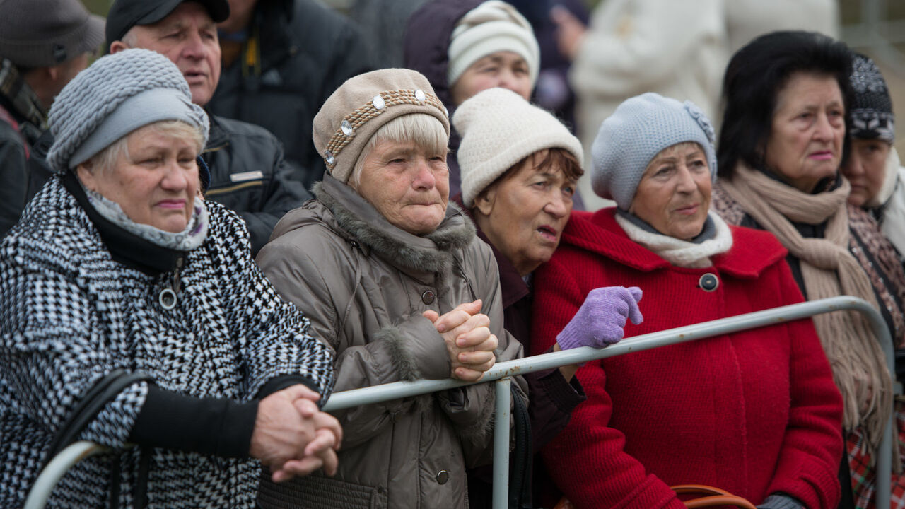 Теперь категорично запрещено: в России пенсионеров, доживших до 70 лет, ждет огромный сюрприз с 24 мая Пожилых россиян, достигших 70 лет, ждут важные ...