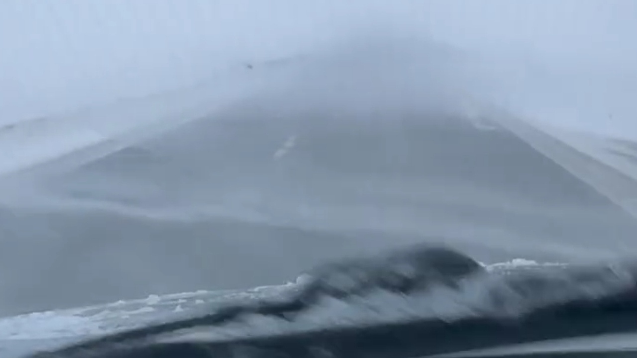 Ограничение движения на трассах Татарстана из-за метели и сильного ветра: детали В Татарстане введены ограничения на движение ав...