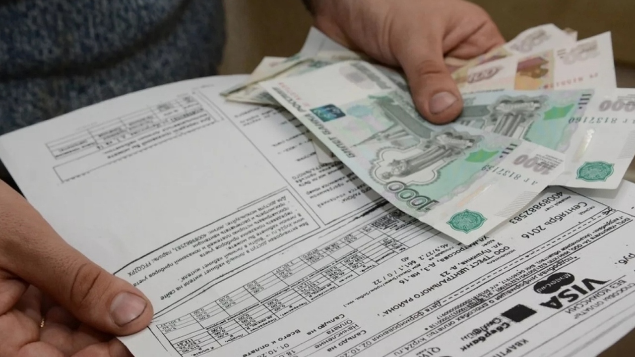 Оплату этой услуги ЖКХ поставят на стоп на 6 месяцев - уже с марта платить будет не нужно С марта 2025 года в России изменится порядок оп...