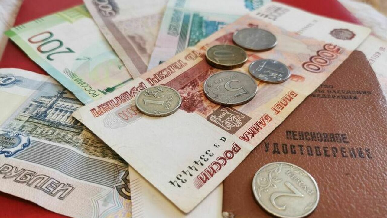 Пенсионерам выплатят все пропущенные индексации пенсий: объявлена дата С июня 2025 года работающим пенсионерам начнут ...