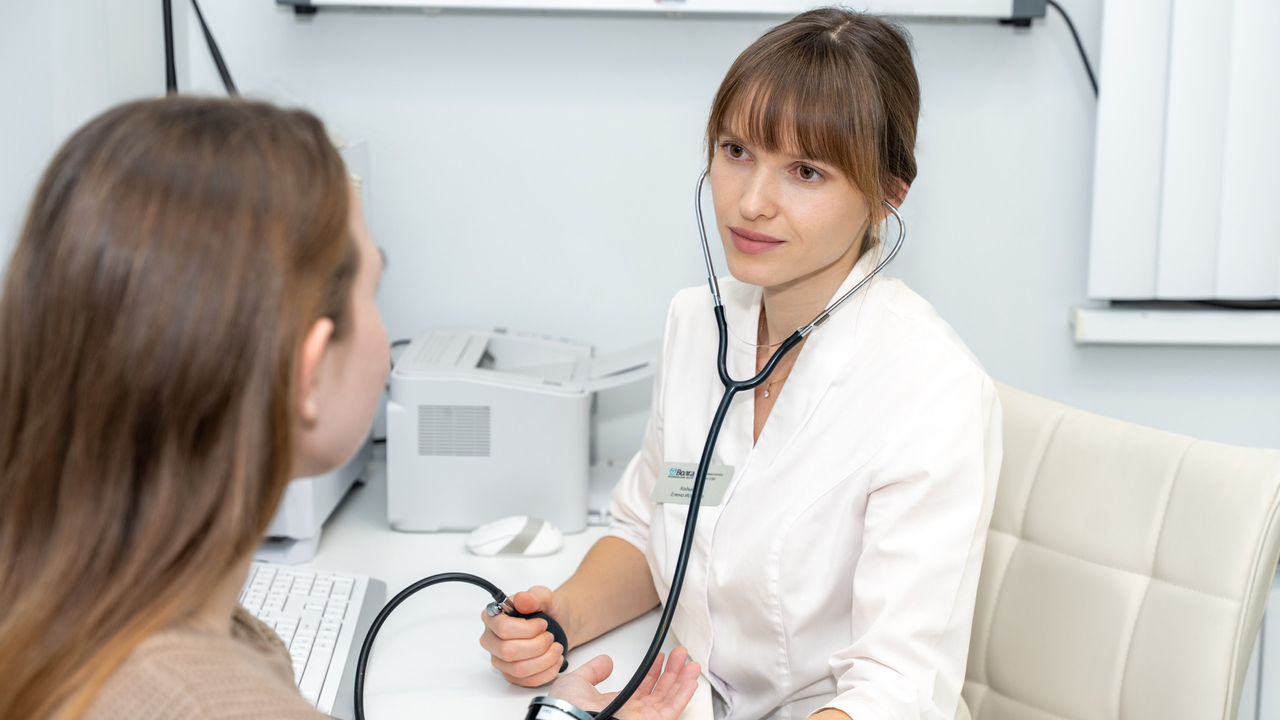 Слабость, головные боли и нарушения сна после п...