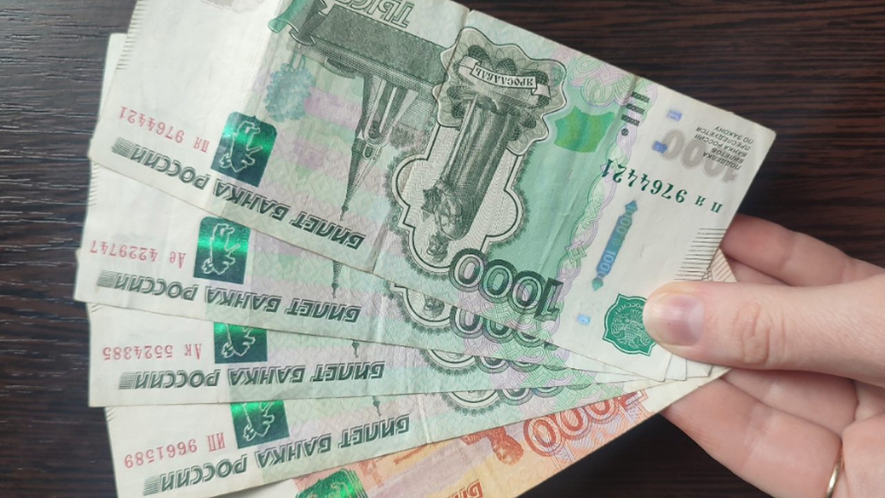 Ленар Сафин стал самым высокооплачиваемым ректором Казани Его ежемесячный доход составил....