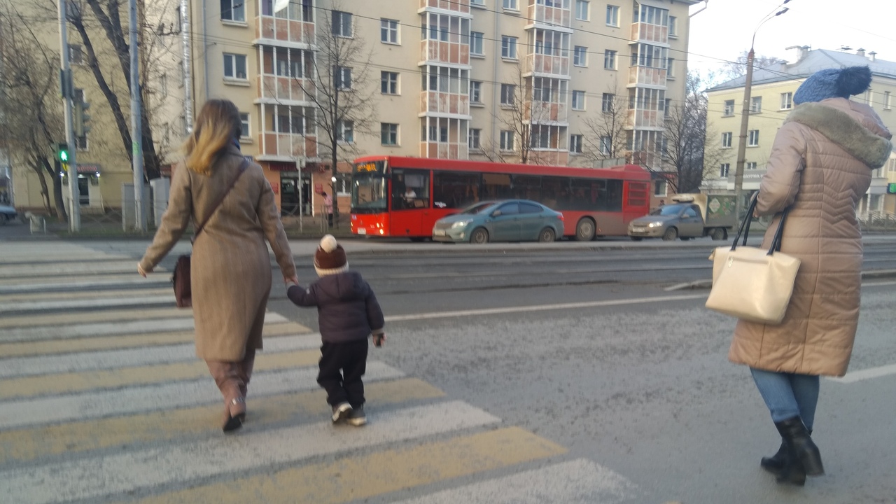 Один жест матери меняет судьбу ребенка: Фрейд приводит шокирующие доводы Современная психология подтверждает: именно в д...