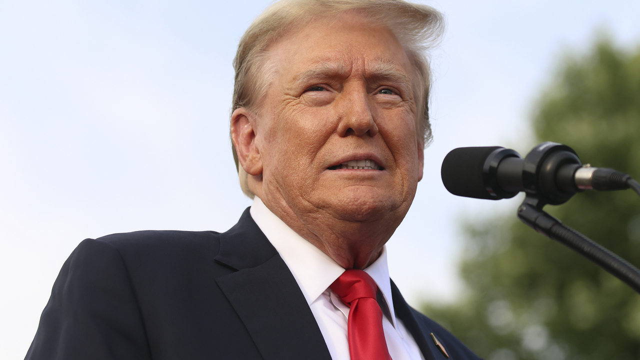 Трамп допустил, что может быть на сторону Киева в конфликте из-за действий Москвы Президент США Дональд Трамп в интервью главному...