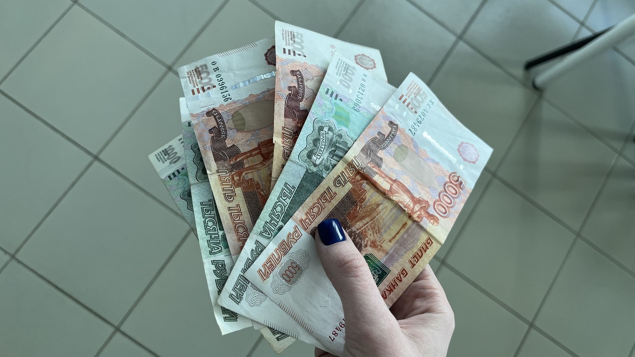 Весной россиянам все чаще приходят приглашения ...