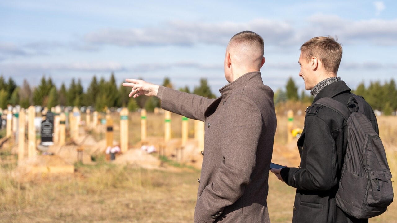 Весной на участке становятся заметны все послед...