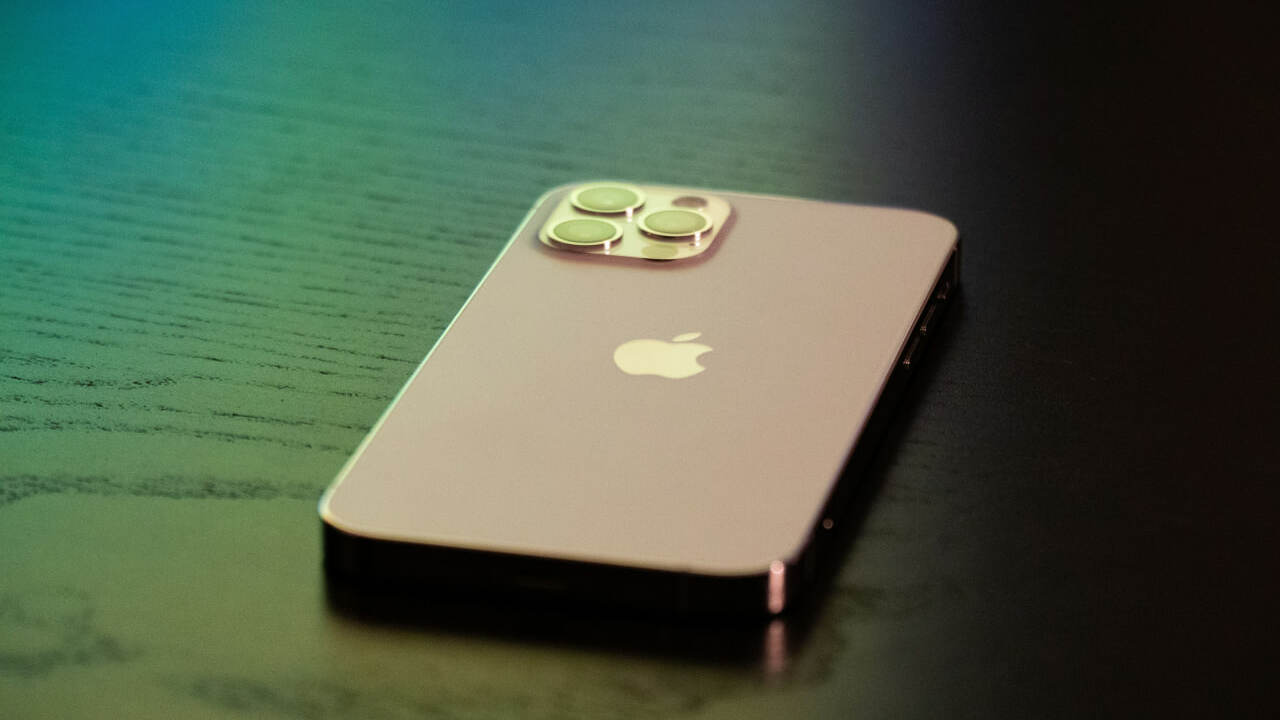 Билайн сообщил о готовности к старту предзаказа новинок от Apple Билайн открыл регистрацию на предзаказ новинок ...