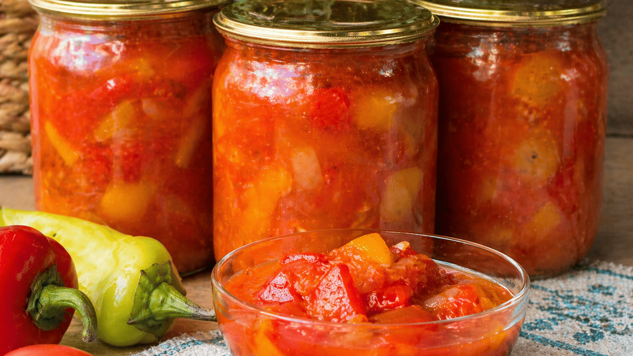 Каждый год наступает сезон урожая, и кабачки на...