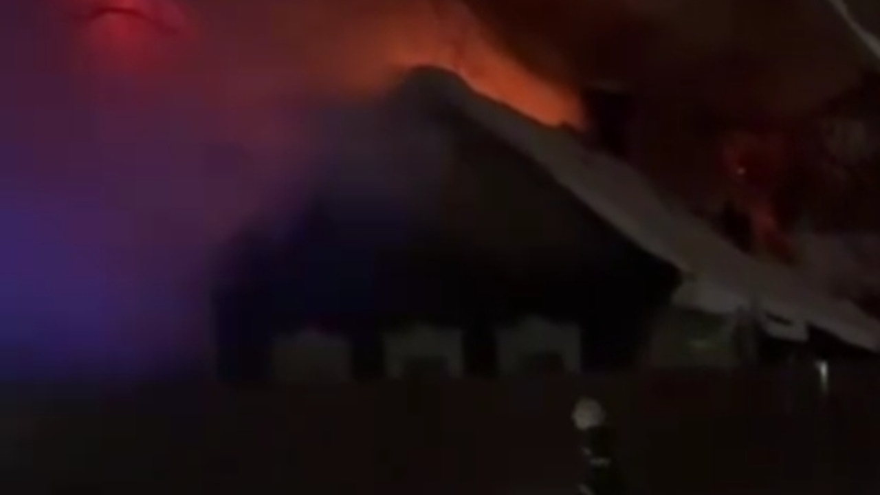 Пожар в историческом здании на Хади Атласи в Казани: причина возгорания Ночью в Казани произошел пожар в историческом д...