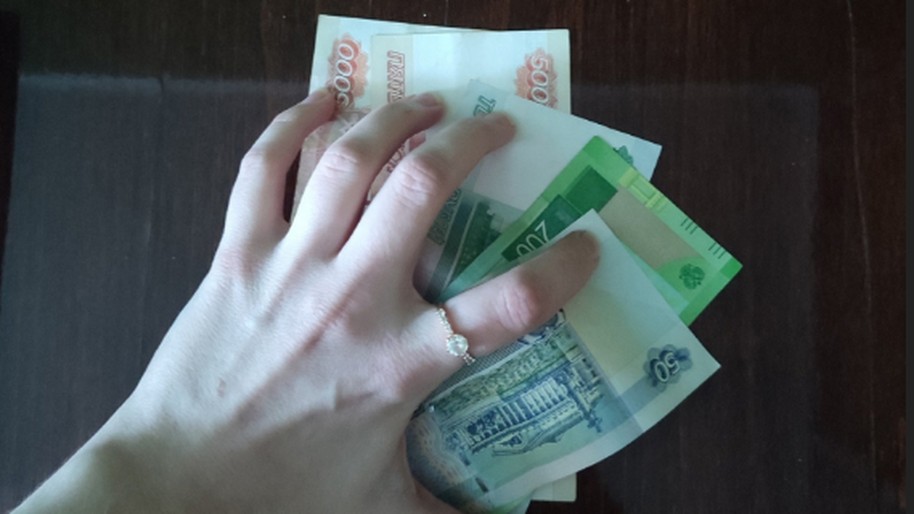 Задержан нижнекамский чиновник, подозреваемый в присвоении денег контрактников Сафиуллин работал в исполкоме Нижнекамского рай...