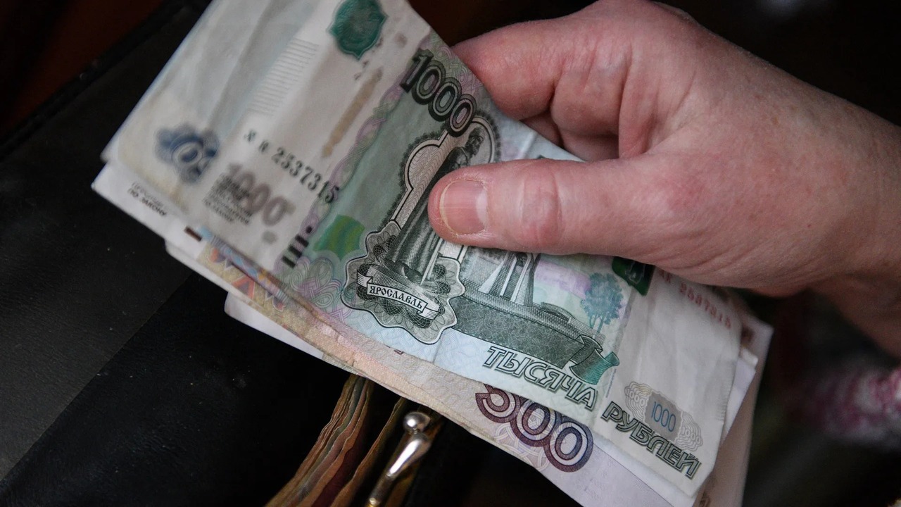 С 1 сентября россиян ждет крупнейшая финансовая реформа с 90-х годов Цифровой рубль: как новая система платежей изме...