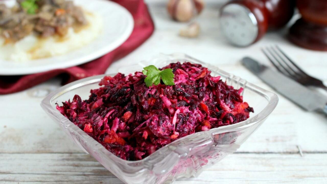 Вкуснейший салат со свеклой: домашних от него за уши не оттащить — легкий и быстрый рецепт Попробуйте этот невероятно вкусный и легкий рец...
