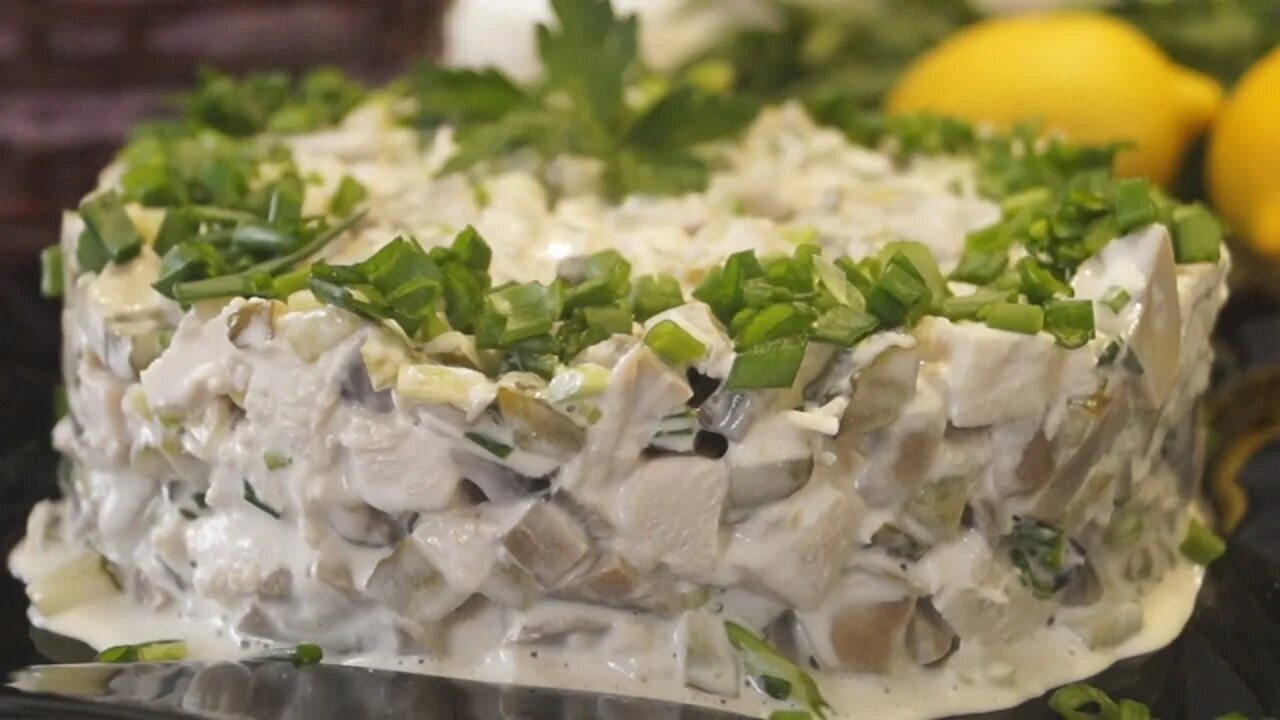 Новый король застолья — салат «Наслаждение» затмил «Оливье» и «Шубу» Совсем скоро наступит пора чудес, огней и долго...