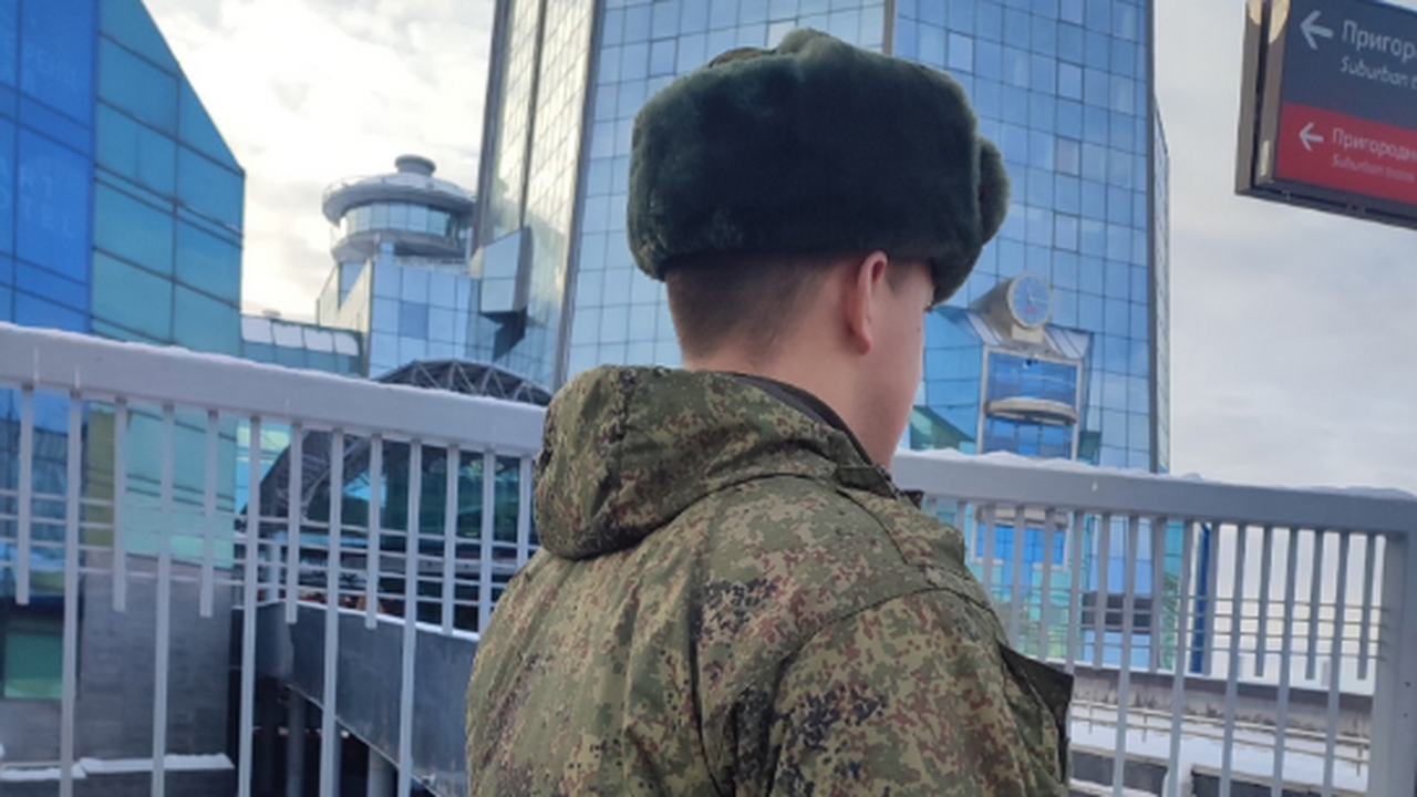 Советский военный вернулся в РФ к родным после 40 лет пребывания в Афганистане Во время службы Красноперов оказался втянут в б...
