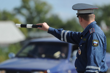 «С завтрашнего дня начнут аннулировать права»: в РФ водителей ждет новый сюрприз