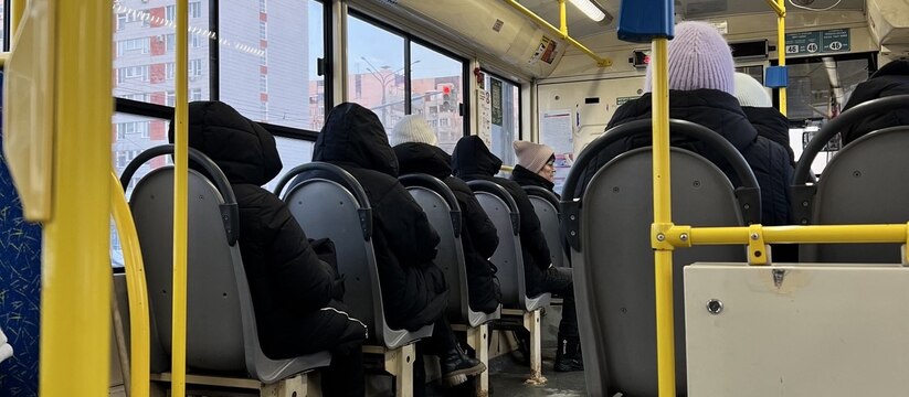 Трамвай загорелся на улице Тукая в Казани В Казани произошло возгорание трамвая на улице ...