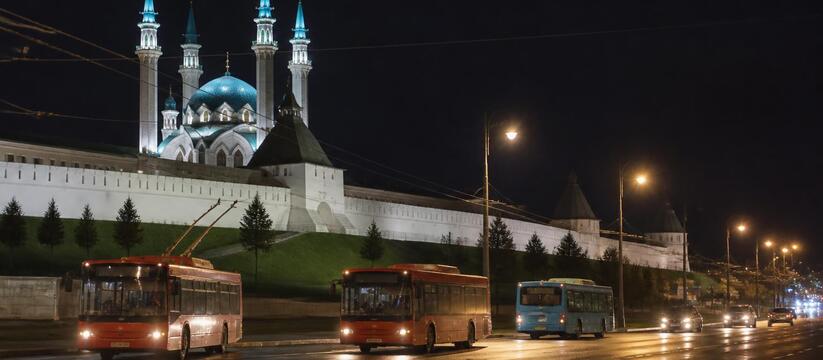 В Казани из-за ночного забега изменят 16 автобусных и 7 троллейбусных маршрутов В Казани 11-12 июля из-за забега «Ночная Казань...