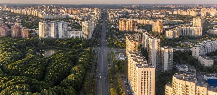 Россия готова поделиться с США опытом реновации территорий Замминистра строительства Никита Стасишин заяви...