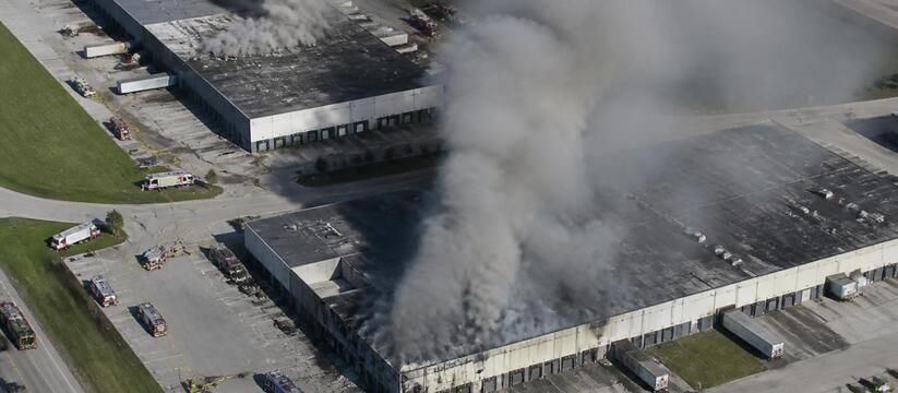 Атака дронов на склады Wildberries: ущерб до 33 млрд рублей Атака беспилотников на склады Wildberries в Эле...