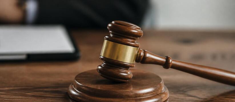 Советский районный суд Казани приостановил на 1...