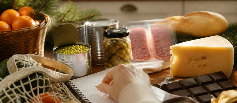 5 продуктов, которые выгоднее купить в ноябре к новогоднему столу Какие продукты к новогоднему столу удобнее и вы...