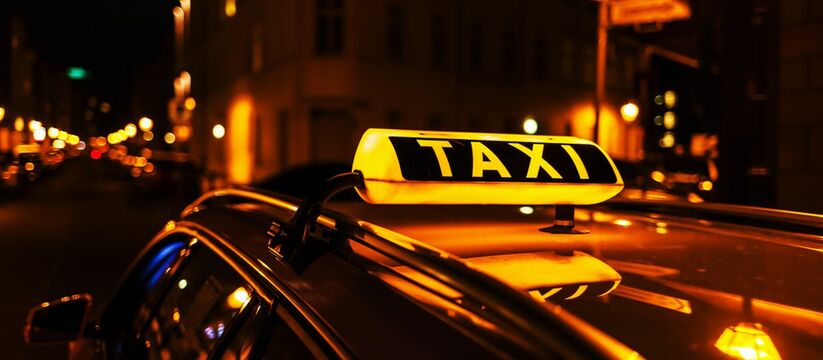 Водитель такси воспользовался случаем и изнасил...