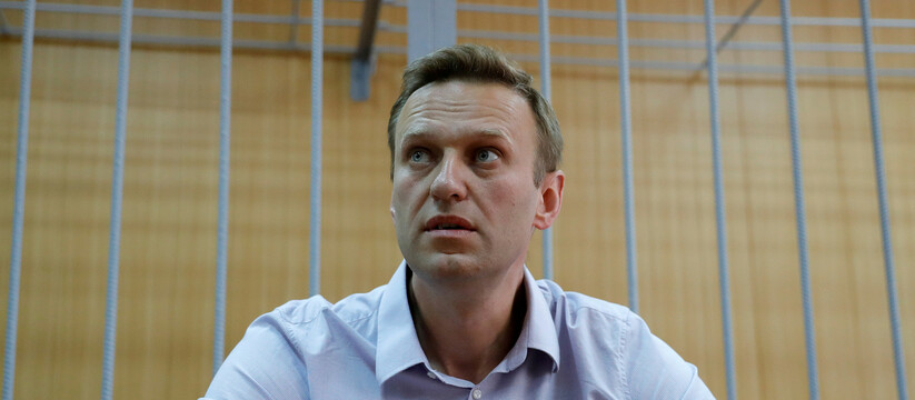 Навальному собираются добавить к сроку еще 15 лет: что он натворил?